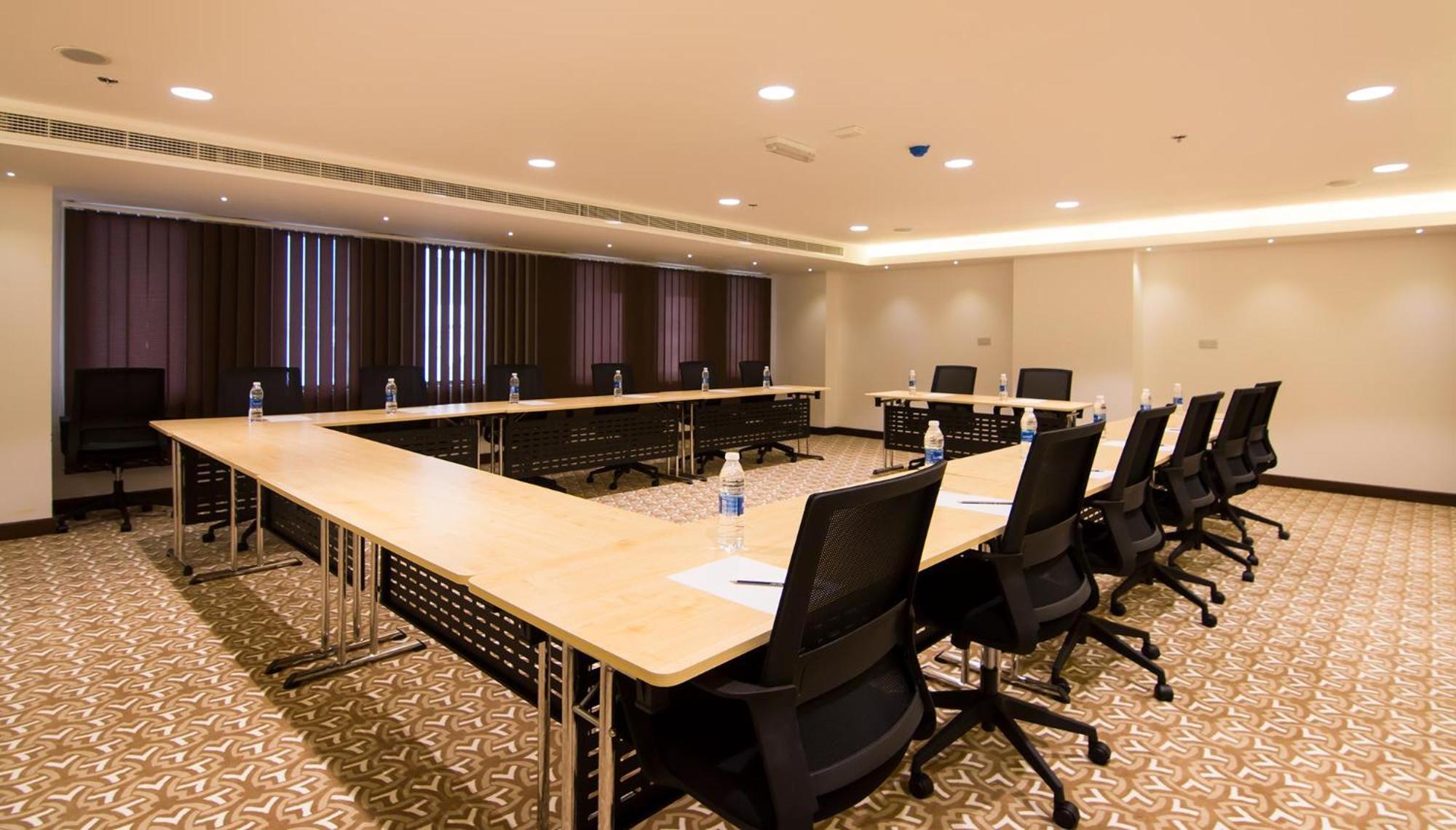 ซิตี้พาร์ค โฮเต็ล อพาร์ตเมนต์ Aparthotel มัสกัต ภายนอก รูปภาพ